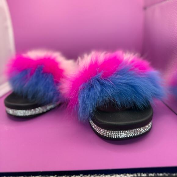 Akira NWOT Azalea Wang Dreamt We Spoke Rainbow Furry Slides Sandals Sz 8 Y2K - Picture 3 of 15
